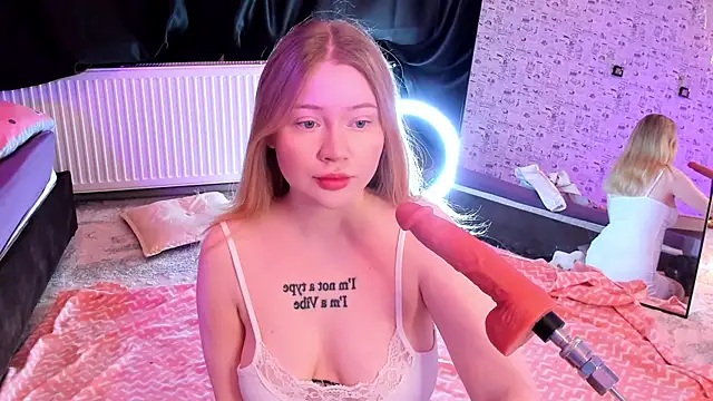 Lillie Berry online show from January 2026 04:47:01 AM