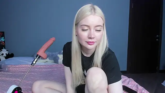 Lillie Berry online show from May 2026 05:13:01 AM
