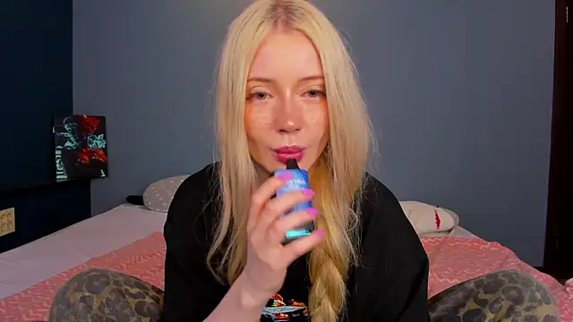 Lillie Berry online show from July 2026 05:34:01 AM