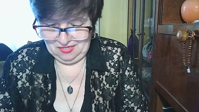VeronicaGold511 online show from May 2026 07:03:01 AM