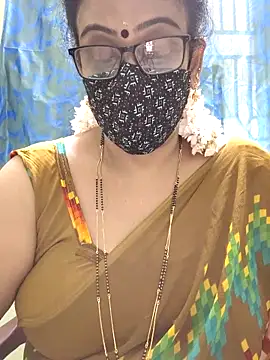 sweet-lotus online show from December 2025 04:00:02 AM