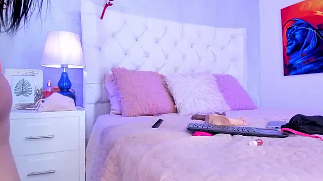 Yara Bliss  online show from November 2025 02:17:01 PM