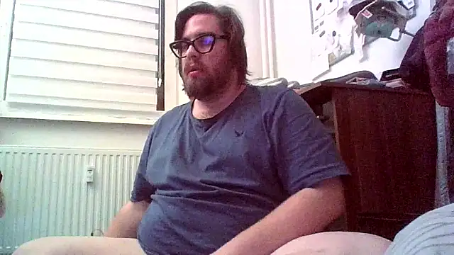 chubbyDavid1998 online show from January 2026 11:31:01 PM