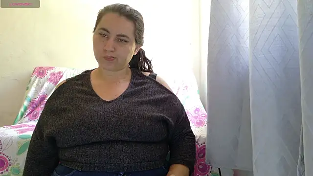 victoriadaniela online show from July 2026 03:16:02 PM