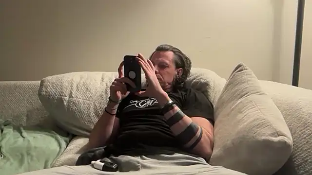 Snapshot of MadHatter_11 chatting on February 2026 07:58:01 AM MadHatter 11 online show from February 2026 07:58:01 AM