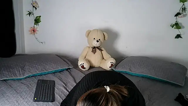 abella-lemus online show from February 2026 12:37:02 AM