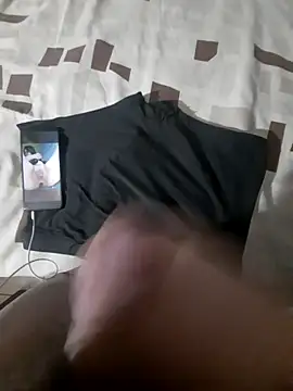 Snapshot of fer69999 chatting on October 2025 03:47:02 AM fer69999 online show from October 2025 03:47:02 AM