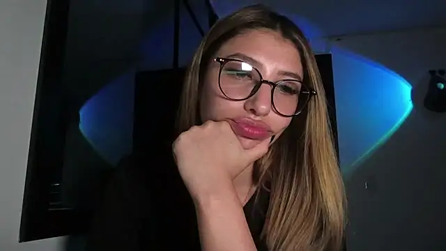 Snapshot of AriaBliss- chatting on November 2025 09:53:01 AM AriaBliss- online show from November 2025 09:53:01 AM