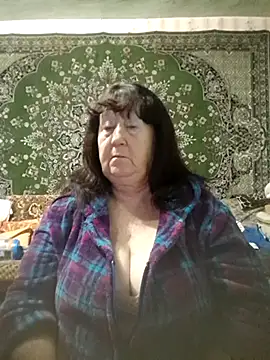 CrystalLime6411 online show from November 2025 02:51:01 PM