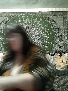 CrystalLime6411 online show from November 2025 05:16:01 PM