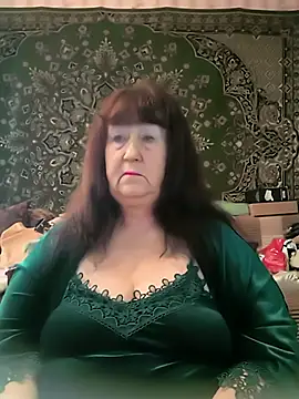 CrystalLime6411 online show from April 2026 03:10:02 PM