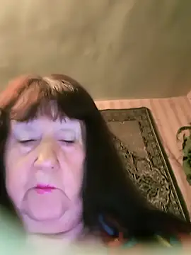 CrystalLime6411 online show from April 2026 04:45:02 PM