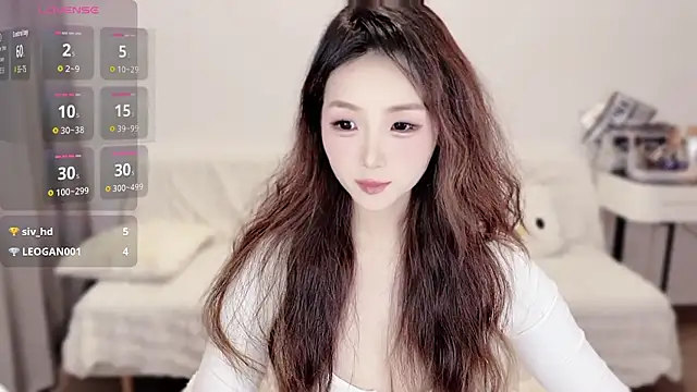 Snapshot of Joyce-bb chatting on October 2025 11:42:01 AM Joyce-bb online show from October 2025 11:42:01 AM