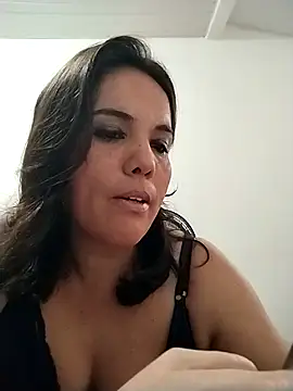 Snapshot of Bellapotencia1985 chatting on November 2025 09:53:01 AM Bellapotencia1985 online show from November 2025 09:53:01 AM