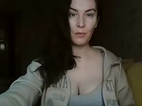 KatalinaQE online show from October 2025 06:49:01 AM