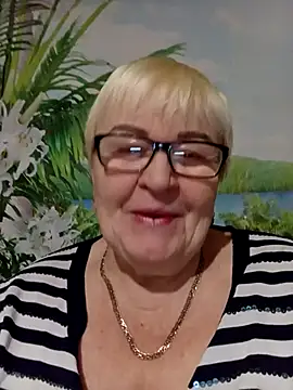 VioletSweet5566 online show from December 2025 12:45:02 PM