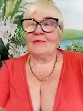 VioletSweet5566 online show from February 2026 12:01:01 PM