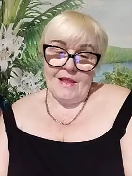 VioletSweet5566 online show from March 2026 06:33:01 PM