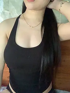 Lyly11 online show from November 2025 02:22:02 AM