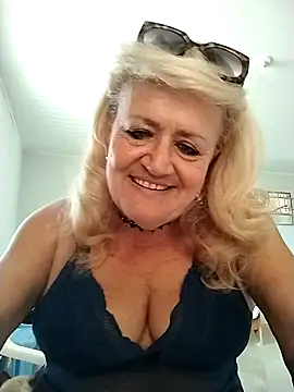 Snapshot of Belladama61 chatting on January 2026 12:08:02 PM Belladama61 online show from January 2026 12:08:02 PM