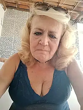 Snapshot of Belladama61 chatting on January 2026 12:32:01 PM Belladama61 online show from January 2026 12:32:01 PM