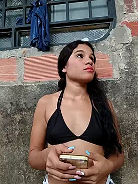 Snapshot of Little-Pussy-Sweet chatting on September 2025 01:46:01 PM Little-Pussy-Sweet online show from September 2025 01:46:01 PM