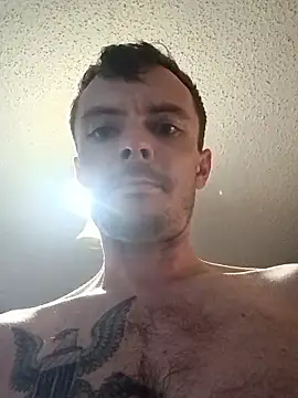 Snapshot of RichardW chatting on November 2025 04:55:02 AM RichardW online show from November 2025 04:55:02 AM