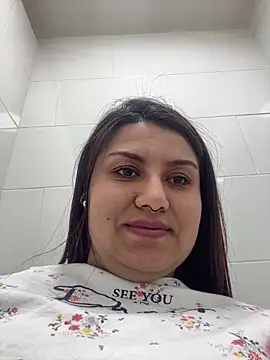 naomy26 online show from October 2025 08:43:02 PM