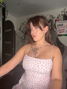 MikssMolly online show from December 2025 07:06:02 AM