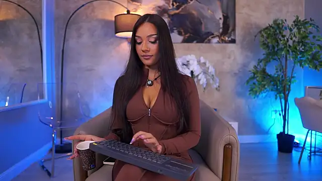 NinaSolenne online show from May 2026 09:04:01 AM