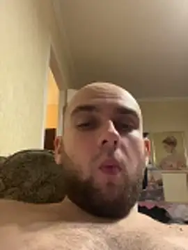 Snapshot of LuckyGirlfriends chatting on January 2026 06:32:02 PM LuckyGirlfriends online show from January 2026 06:32:02 PM