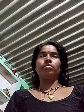 MISS LOVE 001 online show from October 2025 05:03:01 PM