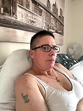 voluptuous-minx online show from December 2025 11:41:01 AM