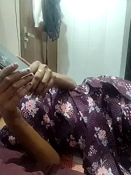 Snapshot of Radhika_01 chatting on November 2025 03:45:02 PM Radhika 01 online show from November 2025 03:45:02 PM