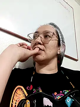 Snapshot of MargaretMonroe chatting on October 2025 11:56:02 PM MargaretMonroe online show from October 2025 11:56:02 PM