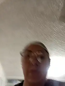 Snapshot of MargaretMonroe chatting on October 2025 10:40:02 PM MargaretMonroe online show from October 2025 10:40:02 PM