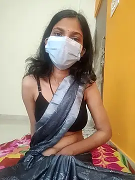 Snapshot of Shivani2002 chatting on December 2025 01:33:02 AM Shivani2002 online show from December 2025 01:33:02 AM