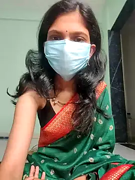 Snapshot of Shivani2002 chatting on February 2026 01:22:01 AM Shivani2002 online show from February 2026 01:22:01 AM