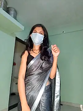 Snapshot of Shivani2002 chatting on February 2026 05:27:01 PM Shivani2002 online show from February 2026 05:27:01 PM