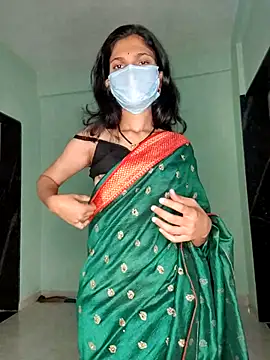 Snapshot of Shivani2002 chatting on February 2026 06:00:02 PM Shivani2002 online show from February 2026 06:00:02 PM