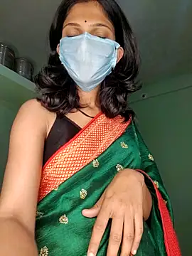 Snapshot of Shivani2002 chatting on February 2026 05:14:01 PM Shivani2002 online show from February 2026 05:14:01 PM