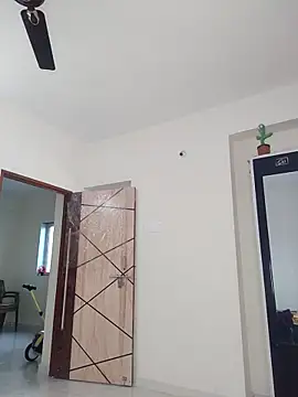 Snapshot of Shivani2002 chatting on April 2026 10:19:02 AM Shivani2002 online show from April 2026 10:19:02 AM