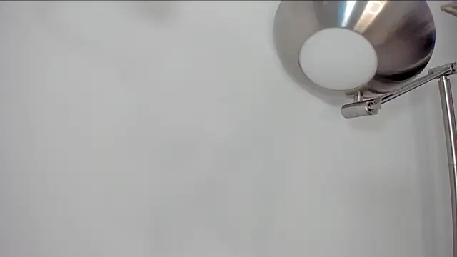 Snapshot of cinnia_ chatting on February 2026 11:07:02 AM cinnia online show from February 2026 11:07:02 AM