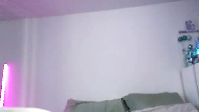 SparklingSoleil online show from December 2025 08:13:02 PM