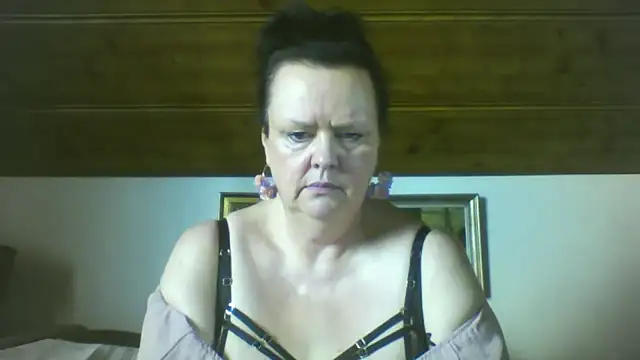 TiffanyMature online show from September 2025 02:05:02 PM