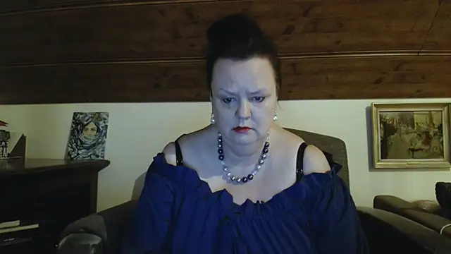 TiffanyMature online show from May 2026 08:05:02 PM