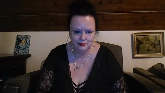 TiffanyMature online show from May 2026 04:48:02 PM