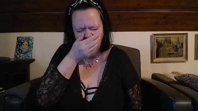 TiffanyMature online show from May 2026 08:12:02 AM
