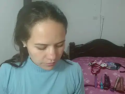 yarafuckass online show from October 2025 08:22:01 PM