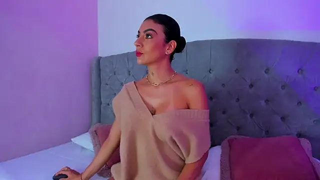 BianncaRibeiro online show from May 2026 09:10:01 PM